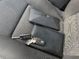 Skoda Octavia 1.6 TDI 77KW Clima Navi Artic Greentech  NAP picture 10