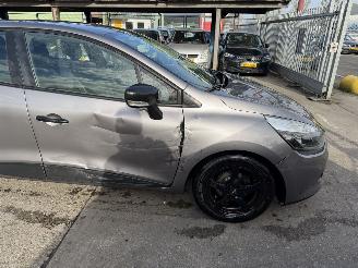 Renault Clio 0.9 TCE 66KW Airco Led 5-Deurs picture 13