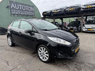Schadeauto Ford Fiesta 1.0 Ecoboost 74KW Clima Navi Led Titanium NAP 2016/2