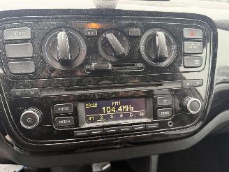 Volkswagen Up! 1.0 44KW Navi Airco 5-Deurs NAP picture 8