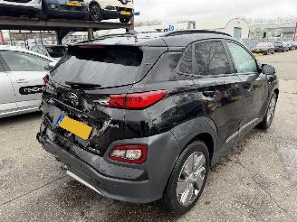 Hyundai Kona 64 kWh EV 150KW Schuifdak Clima Navi Led Fashion picture 3