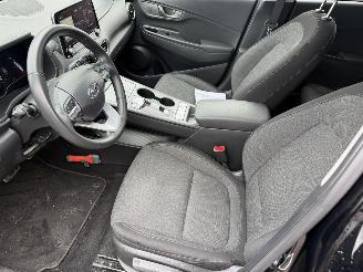 Hyundai Kona 64 kWh EV 150KW Schuifdak Clima Navi Led Fashion picture 6