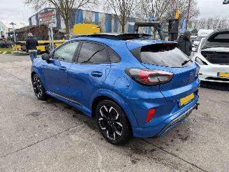 Schadeauto Ford Puma 1.0 Ecoboost 114KW Pano Clima Navi Led ST-Line X First Edition Camera NAP 2020/7