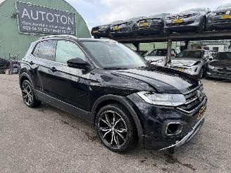 Unfallwagen Volkswagen T-Cross 1.0 TSI 85KW Clima Navi Led Xenon 2020/1