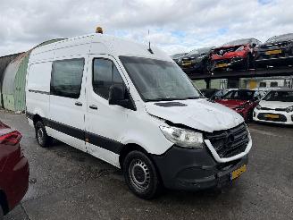 Unfall Kfz Van Mercedes Sprinter 314 CDI Autom. 105KW L2H2 Clima Camera NAP 2019/10