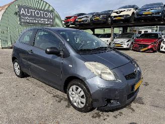 uszkodzony samochody osobowe Toyota Yaris 1.0 VVTi 51KW Navi Airco NAP 2009/3
