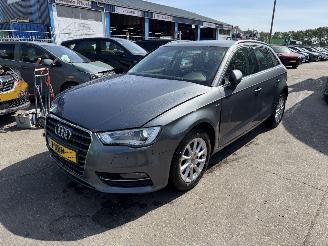 krockskadad bil auto Audi A3 1.4 TFSI G-Tron Autom. Clima Navi Led Sportback 2014/7