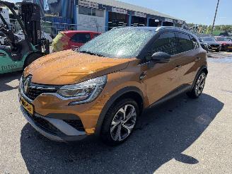 damaged passenger cars Renault Captur 1.6 E-Tech Autom. Hybrid R.S. Line Clima Navi Camera Led NAP 2022/1