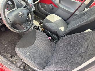 Toyota Aygo 1.0-12V 50KW 5-Deurs NAP picture 6