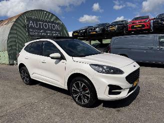 Voiture accidenté Ford Kuga 2.5 PHEV 112KW Autom. Pano Clima Navi ST-Line X NAP 2023/5