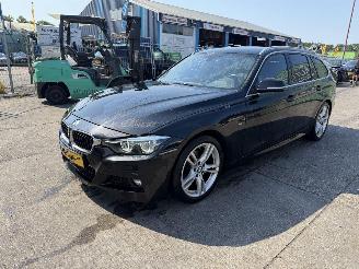 krockskadad bil auto BMW 3-serie 318I 100KW Autom. M Sport Clima Navi Leer Led Navi NAP 2019/6