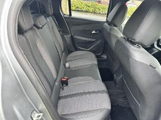 Peugeot 208 Allure picture 13