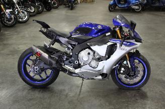 Uttjänta bilar motor Yamaha CBR 125 YZF R1 2015/1