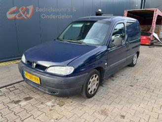 Vrakbiler auto Peugeot Partner Partner, Van, 1996 / 2015 2.0 HDi 2002/10