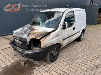 Vrakbiler auto Fiat Doblo Doblo (223A/119), MPV, 2001 / 2010 1.9 JTD 2002/1