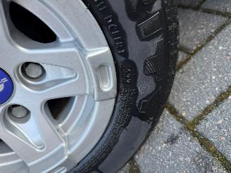 -  Blyss Auto ambulance picture 19