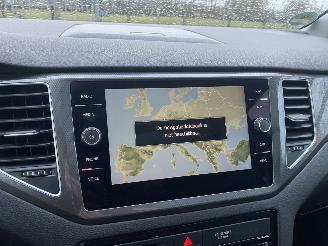 Volkswagen Golf Sportsvan AUTOMAAT picture 17