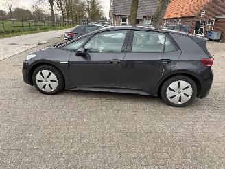 Volkswagen ID.3  picture 2
