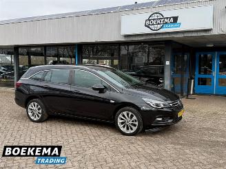 Auto incidentate Opel Astra Sports Tourer 1.0 Edition Automaat Navigatie Clima Cruise PDC 2016/7