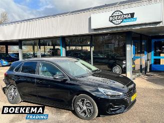 skadebil auto Hyundai I-30 1.5 T-GDi MHEV Stoel/Stuur Verwarming + Ventilatie Navigatie Camera 2020/11