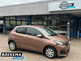 Voiture accidenté Peugeot 108 1.0 e-VTi Active Airco PDC 5-Deurs 2014/11