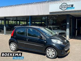 Damaged car Peugeot 107 1.0-12V XS Airco 5-Drs Elek-pakket 2010/6
