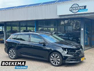 Vaurioauto  passenger cars Renault Mégane Estate 1.3 TCe Aut. 140 Techno Navi Camera Clima Cruise 2023/6