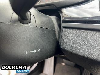 BMW 5-serie 518d High Executive Xenon HUD Keyless Climate Cruise PDC Trekh. picture 23