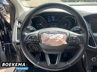 Ford Focus Wagon 1.5 TDCI Titanium Navigatie Climate Cruise PDC Trekh. picture 26