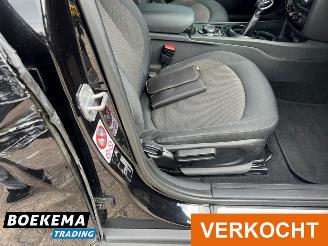 Mini Clubman Cooper 1.5 Business Automaat Navigatie Climate Cruise NL-Auto! picture 11