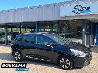 Damaged car Renault Clio Estate 0.9 TCe Dynamique Navigatie Clima Cruise 2014/1