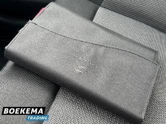 Citroën C4 cactus 1.2 PureTech Shine Navi Climate Cruise PDC picture 26