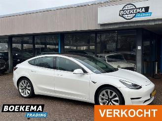 Schadeauto Tesla Model 3 Long Range AWD 75 kWh BTW Autopilot Glazen dak 2019/5
