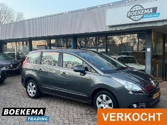 Damaged car Peugeot 5008 1.6 THP ST Aut Panorama Navigatie Climate Cruise PDC Glazen dak 2011/4