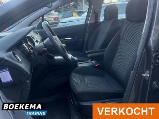 Peugeot 5008 1.6 THP ST Aut Panorama Navigatie Climate Cruise PDC Glazen dak picture 14
