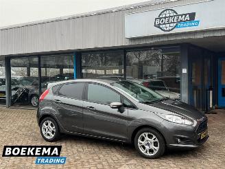 damaged passenger cars Ford Fiesta 1.5 TDCi Titanium Stoelverw. Climate PDC Trekhaak 2016/2
