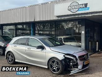 krockskadad bil auto Mercedes A-klasse 180 Ambition AMG Automaat Navigatie Clima 2015/9