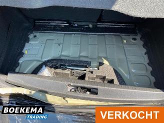 Peugeot e-208 EV Allure Pack 50 kWh Navi I-cockpit Camera Apple-Carplay picture 11