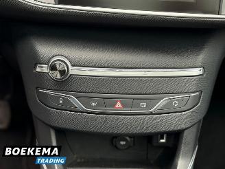 Peugeot 308 SW 1.2 PureTech Premium Panorama Automaat Navigatie Trekhaak PDC picture 23