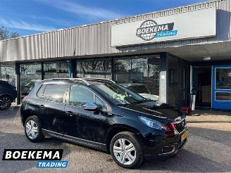 krockskadad bil auto Peugeot 2008 1.2 PureTech Allure Navigatie Camera Climate 2018/12