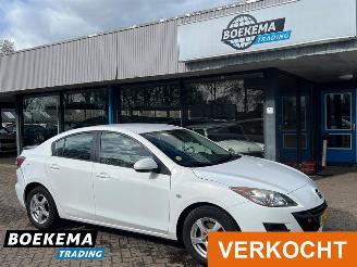 Schadeauto Mazda 3 1.6 Business Climate Cruise 2010/3