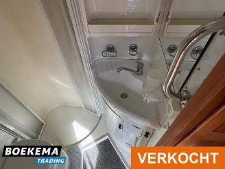Hymer  B640 Automaat 6-Persoons Levelsysteem Airco Cruise picture 11