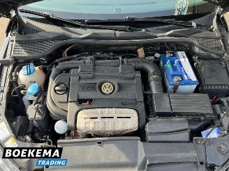 Volkswagen Scirocco 1.4 TSI Highline Navigatie Climate Cruise picture 10