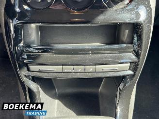 Citroën C3 1.2 PureTech Selection Automaat Navigatie Airco Cruise F1 picture 22