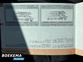 Citroën C3 1.2 PureTech Selection Automaat Navigatie Airco Cruise F1 picture 27