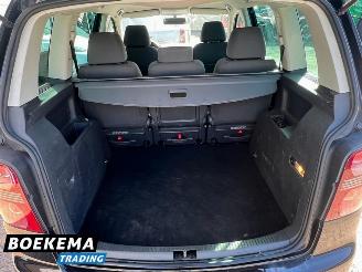 Volkswagen Touran 2.0 TDI 170PK Highline Stoelverw. Cruise Climate picture 10