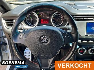 Alfa Romeo Giulietta 1.4 T Distinctive Automaat Memory Stoelverw BOSE picture 17