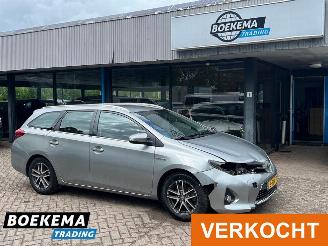  Toyota Auris Touring Sports 1.8 Hybrid Dynamic Navigatie Cruise Climate 2013/11