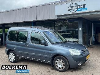 škoda osobní automobily Peugeot Partner 1.6 16V Zenith 2 Airco 5-Peroons 2xSchuifdeur Cruise Trekhaak 2005/7