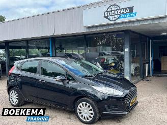 krockskadad bil auto Ford Fiesta 1.0 Style Airco Navigatie 5-Deurs 2015/11